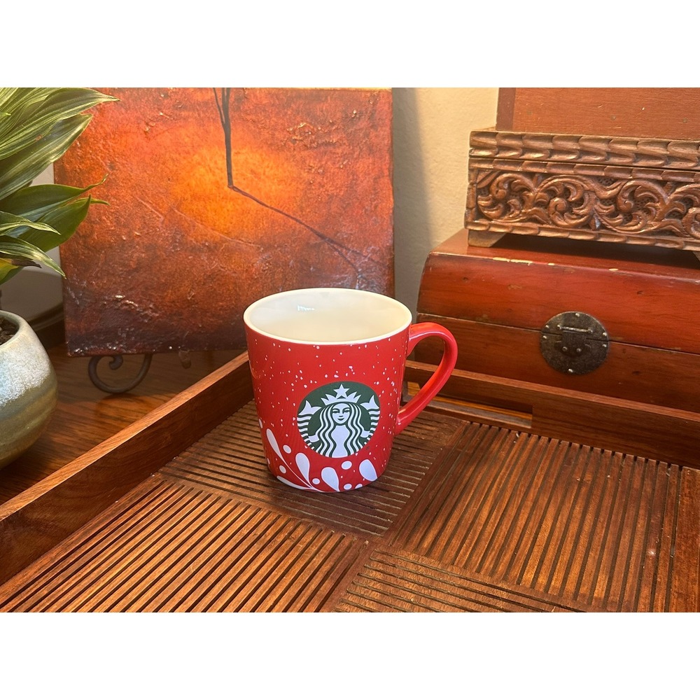 Starbucks 2020 Holiday Red Coffee Mug 18oz White Swirls Snowflakes Ceramic Cup - Picture 7 of 9